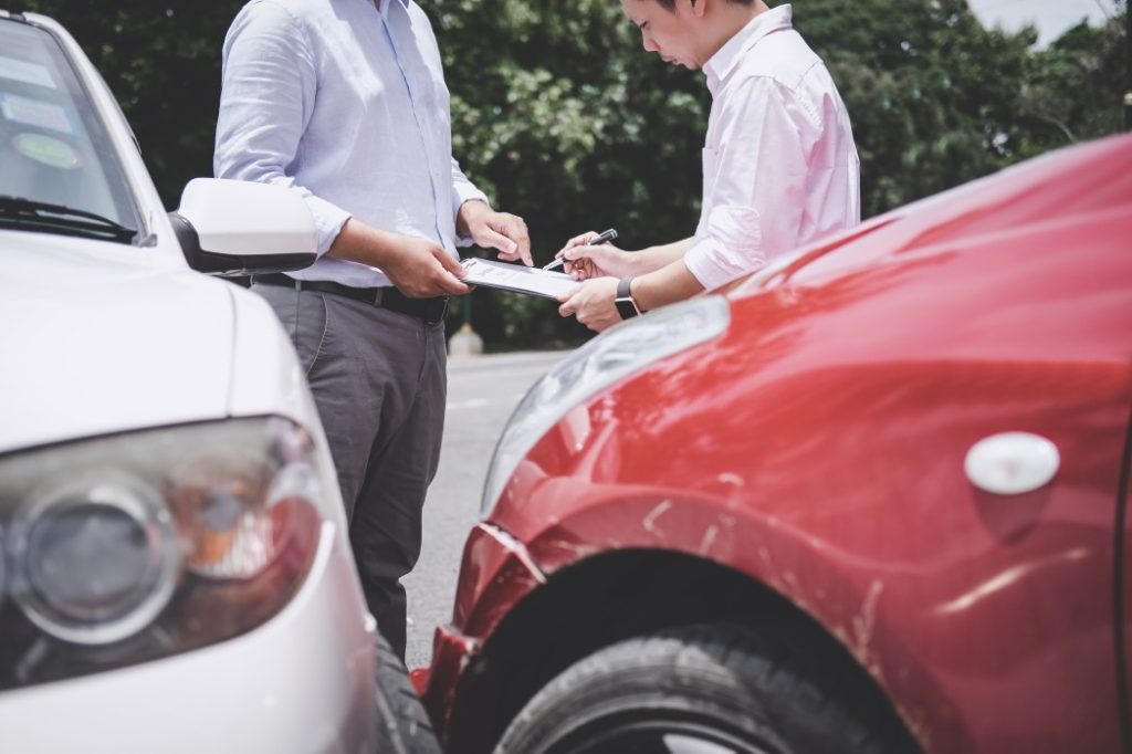 What is the first step you should take after a car accident and how Los Abogados de Accidentes San Bernardino